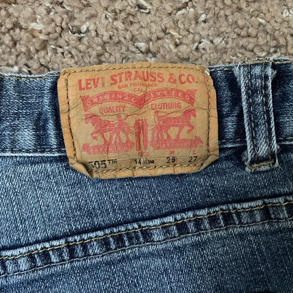 Levi’s vintage mid rise shorts